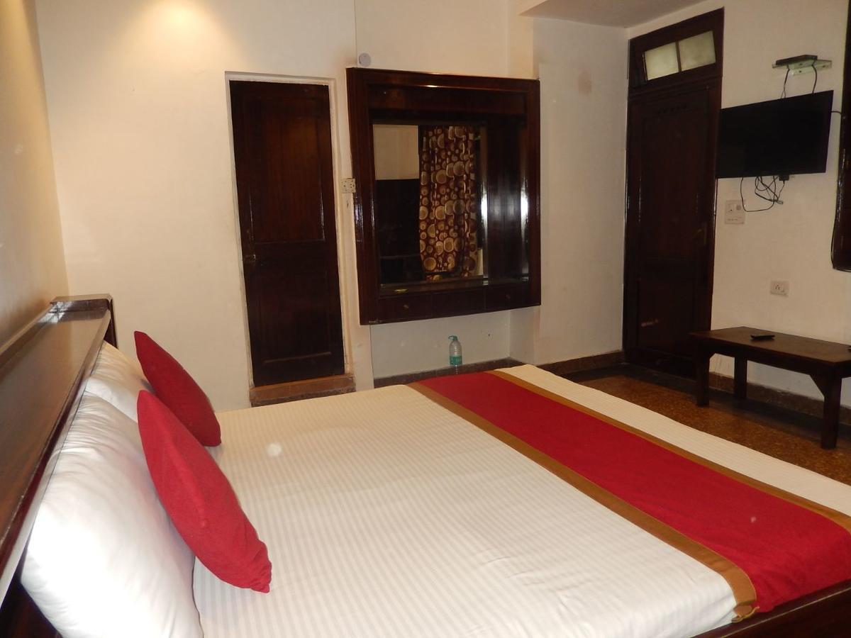 White House Tourist Lodge Nuova Delhi Esterno foto
