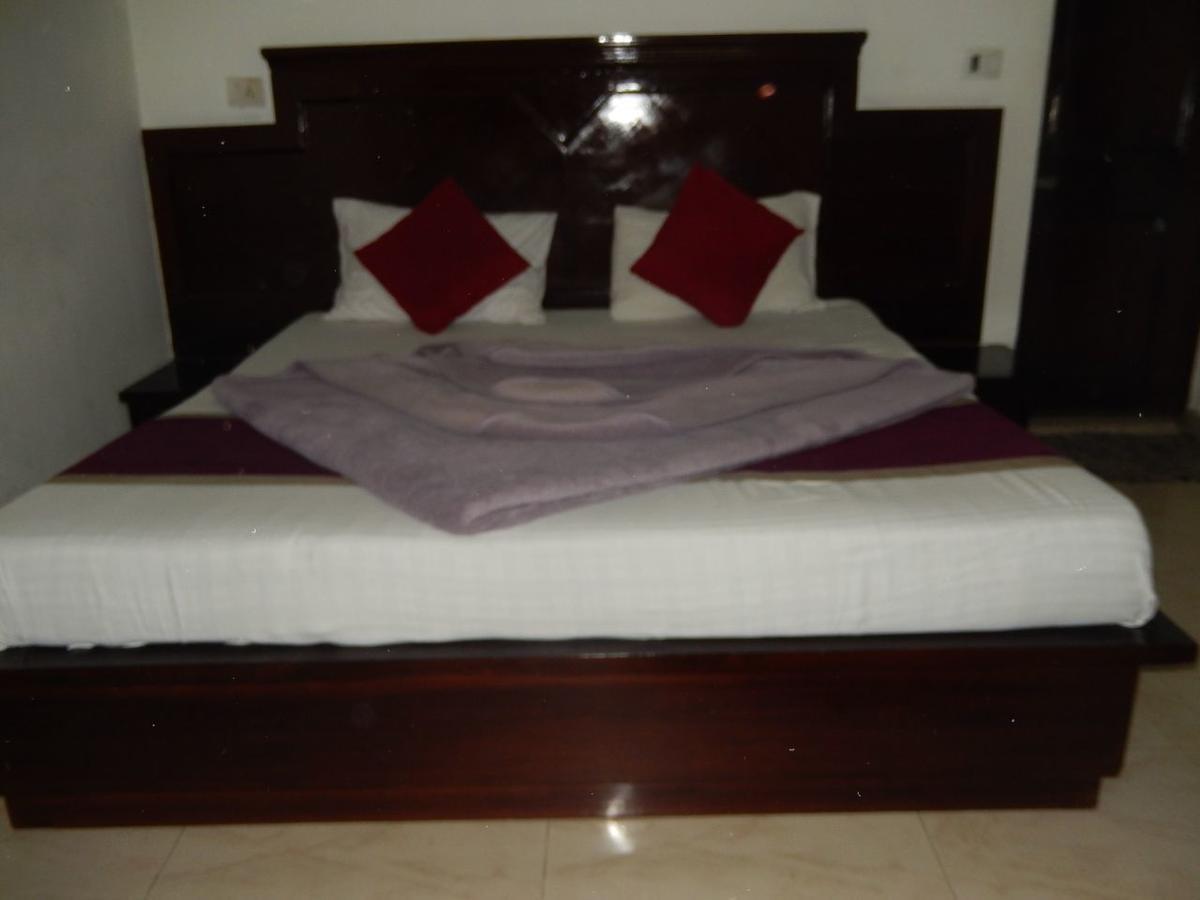White House Tourist Lodge Nuova Delhi Esterno foto